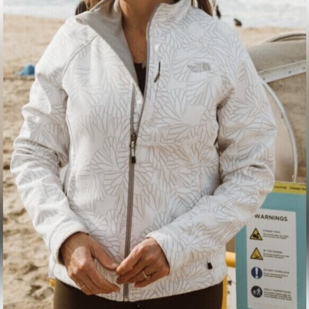The North Face Softshell Bionic White Patterned F… - image 8